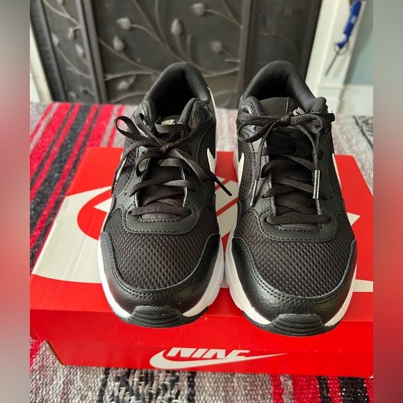 NIKE AIR MAX - Picture 3 of 4